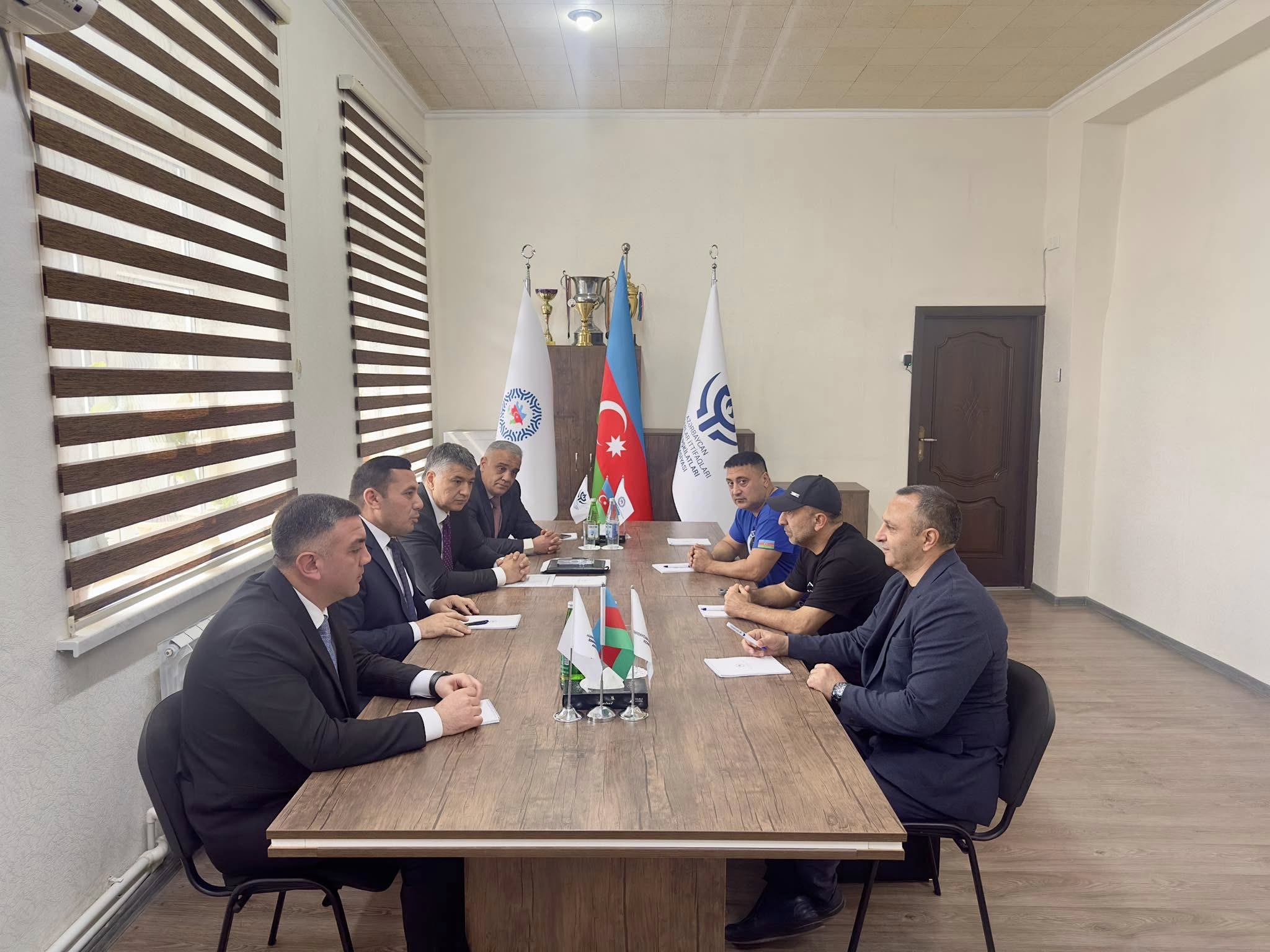Azərbaycan Həmkarlar İttifaqları İdman Təşkilatları Assosiasiyası və Azərbaycan Karate Federasiyası arasında əməkdaşlıq görüşü keçirilib
