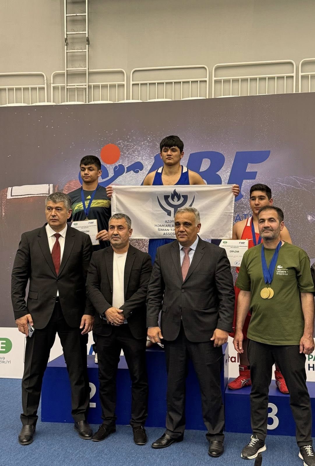 BOKS ÜZRƏ KADETLƏR ARASINDA ZONA BİRİNCİLİKLƏRİNİN FİNAL MƏRHƏLƏSİ BAŞA ÇATDI!